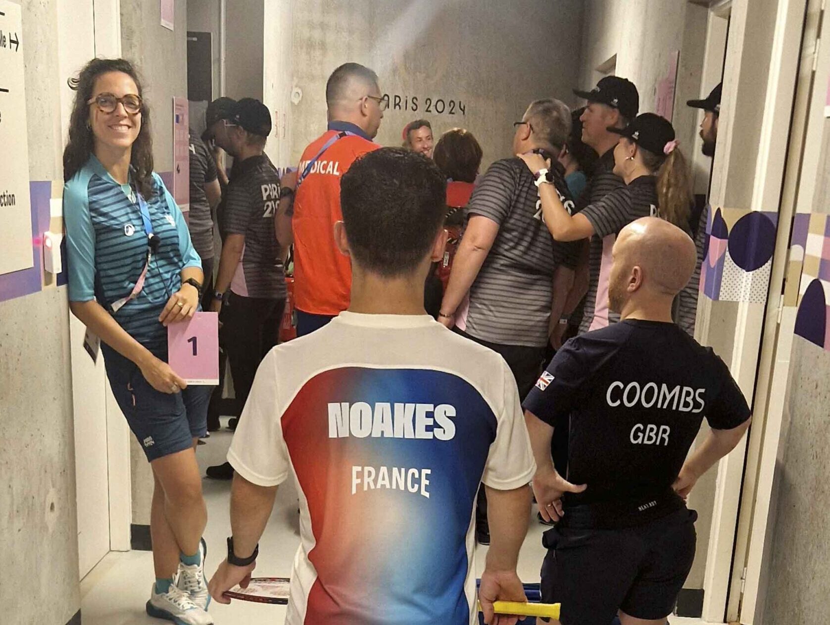 jo paris 2024 volontaires para badminton 71